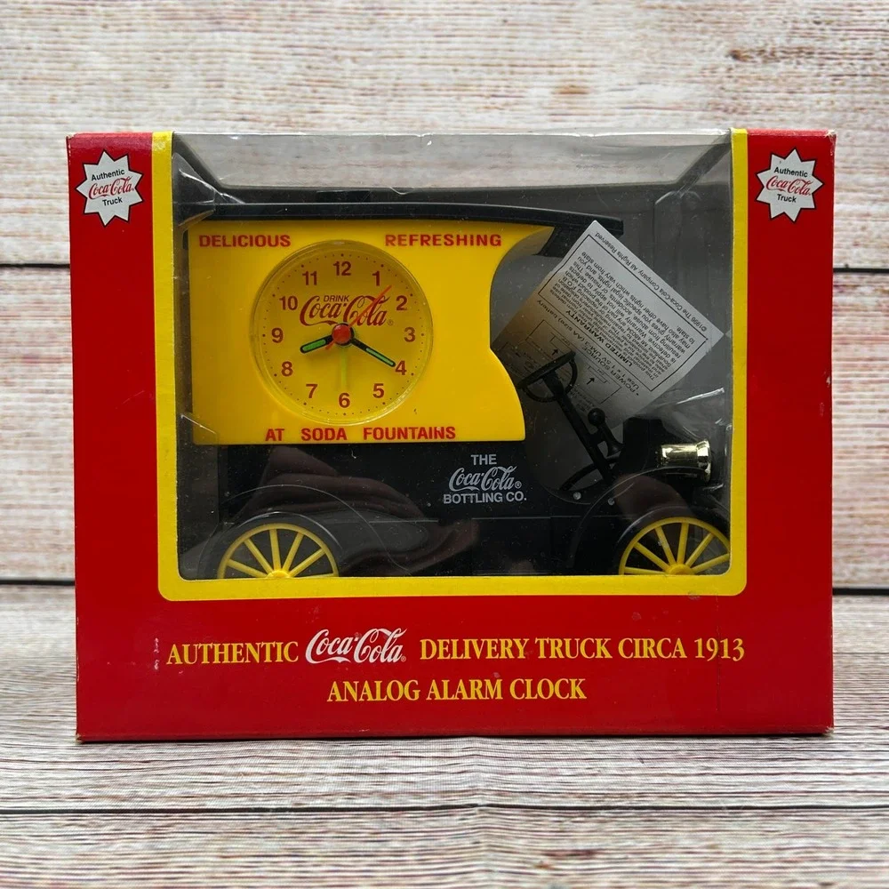 Coca-Cola Delivery Truck Circa 1913 Analog Alarm Clock 4505C Vintage 1996‎ NIB
